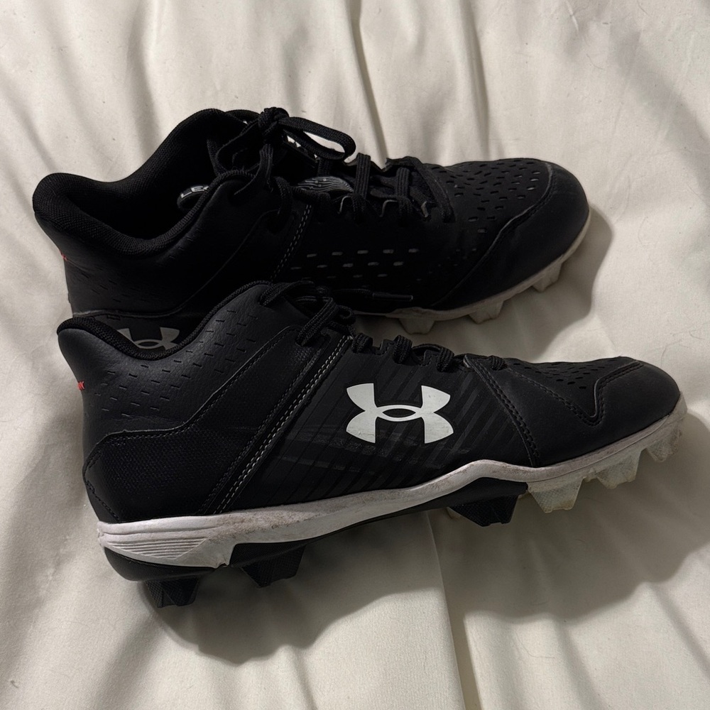 Under Armour Black and White Athletic Cleats